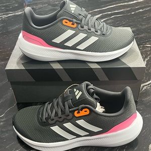 BRAND NEW Adidas RunFalcon Size 8 Women’s